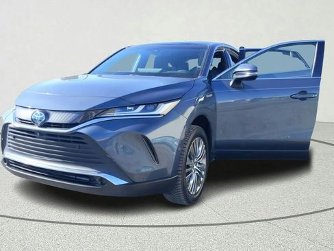 Used 2021 Toyota Venza Limited w/ Advanced Technology Package image 10