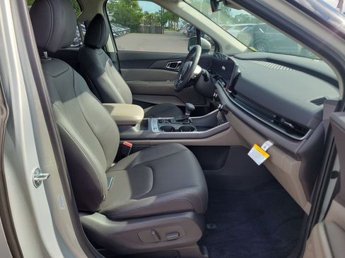 New 2026 Kia Carnival SX FWD image 7