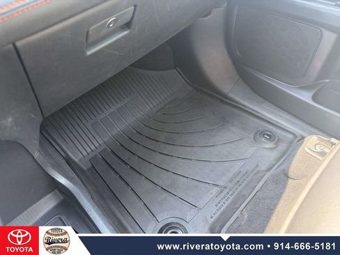 Used 2023 Toyota Sienna XSE w/ XSE Plus Package AWD/4WD image 22