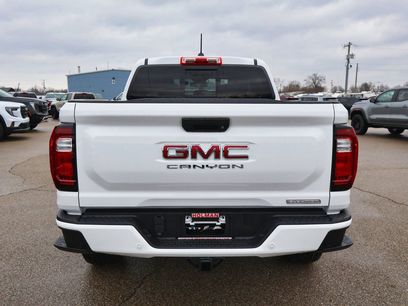 New 2026 GMC Canyon Elevation w/ Convenience Package