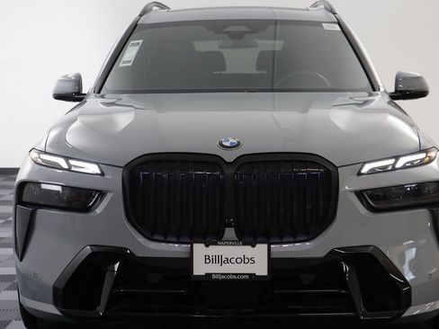 Certified 2025 BMW X7 xDrive40i w/ Executive Package image 24