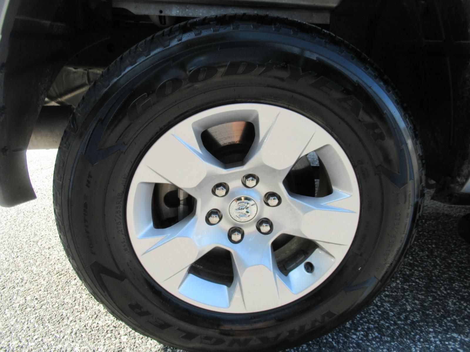 Used 2020 RAM 1500 Big Horn RWD image 8