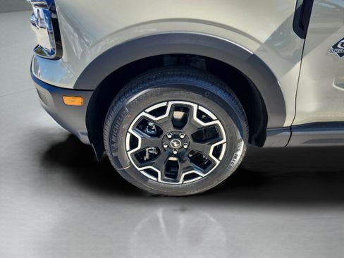 New 2025 Ford Bronco Sport Outer Banks image 26