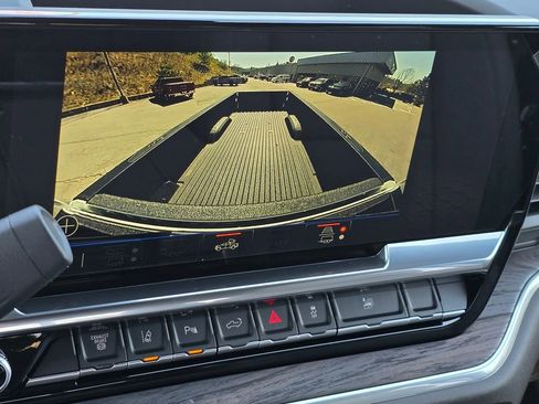 New 2026 GMC Sierra 3500 SLT w/ SLT Premium Package image 10