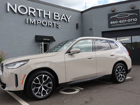 Used 2025 BMW X3 xDrive30i w/ Premium Package AWD/4WD image 1