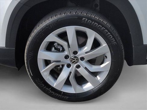 Used 2023 Volkswagen Taos S w/ Driver Assistance Package AWD/4WD image 29