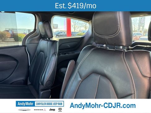 Used 2025 Chrysler Pacifica Select FWD image 20