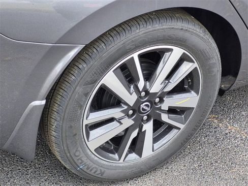 New 2025 Nissan Versa SV w/ Trunk Package image 5