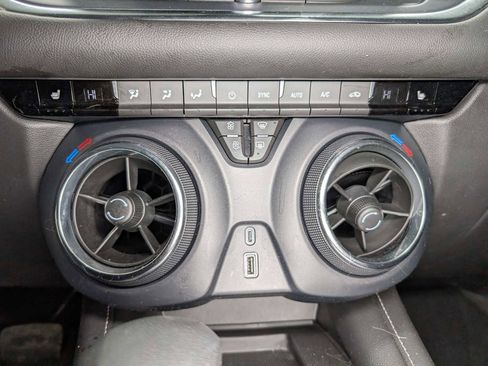 Used 2023 Chevrolet Blazer LT w/ Convenience Package image 32