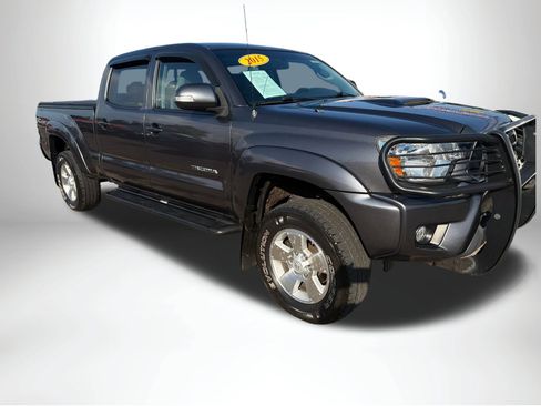 Used 2015 Toyota Tacoma 4x4 Double Cab w/ TRD Sport Package image 9