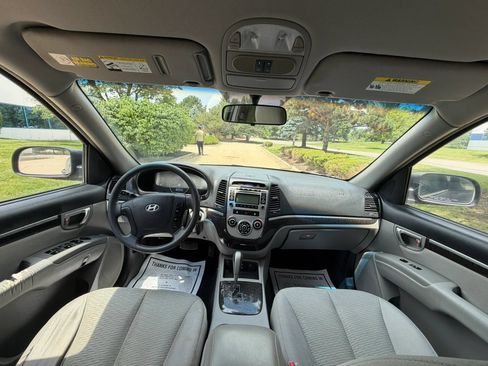 Used 2009 Hyundai Santa Fe GLS FWD image 25