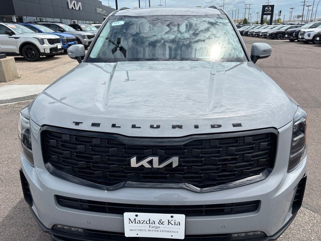 Used 2022 Kia Telluride SX w/ SX Prestige Package AWD/4WD image 2