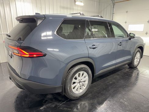 New 2026 Toyota Grand Highlander AWD Hybrid image 3