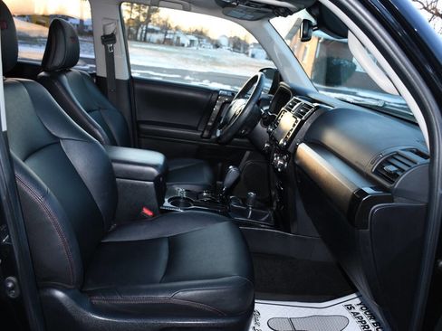 Used 2021 Toyota 4Runner TRD Off-Road Premium image 22