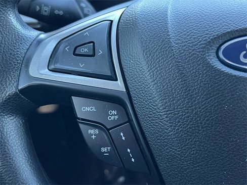 Used 2020 Ford Fusion SE image 20