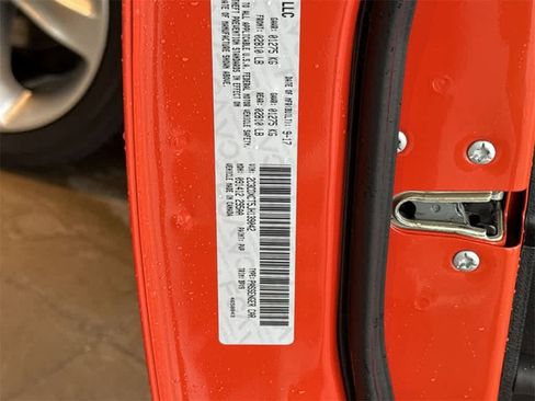 Used 2018 Dodge Charger R/T image 26