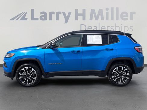 Used 2024 Jeep Compass Limited AWD/4WD image 2