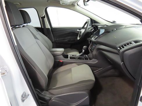 Used 2017 Ford Escape SE w/ Equipment Group 201A FWD image 35