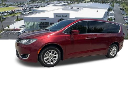 Used 2020 Chrysler Pacifica Touring w/ Advanced Safetytec Group FWD image 25