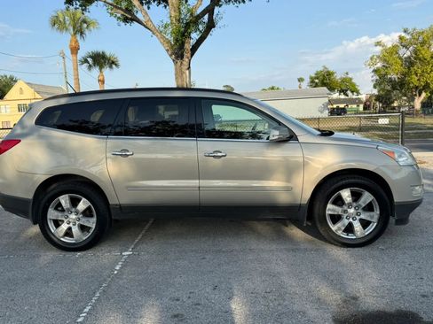 Used 2012 Chevrolet Traverse LTZ image 5