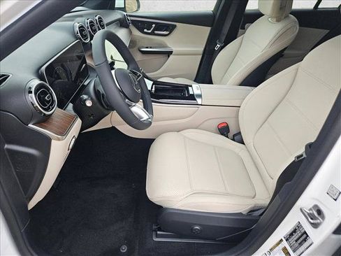 Used 2026 Mercedes-Benz GLC 300 4MATIC image 14