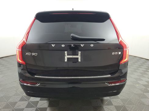Certified 2023 Volvo XC90 B5 Core w/ Protection Package Premier AWD/4WD image 7