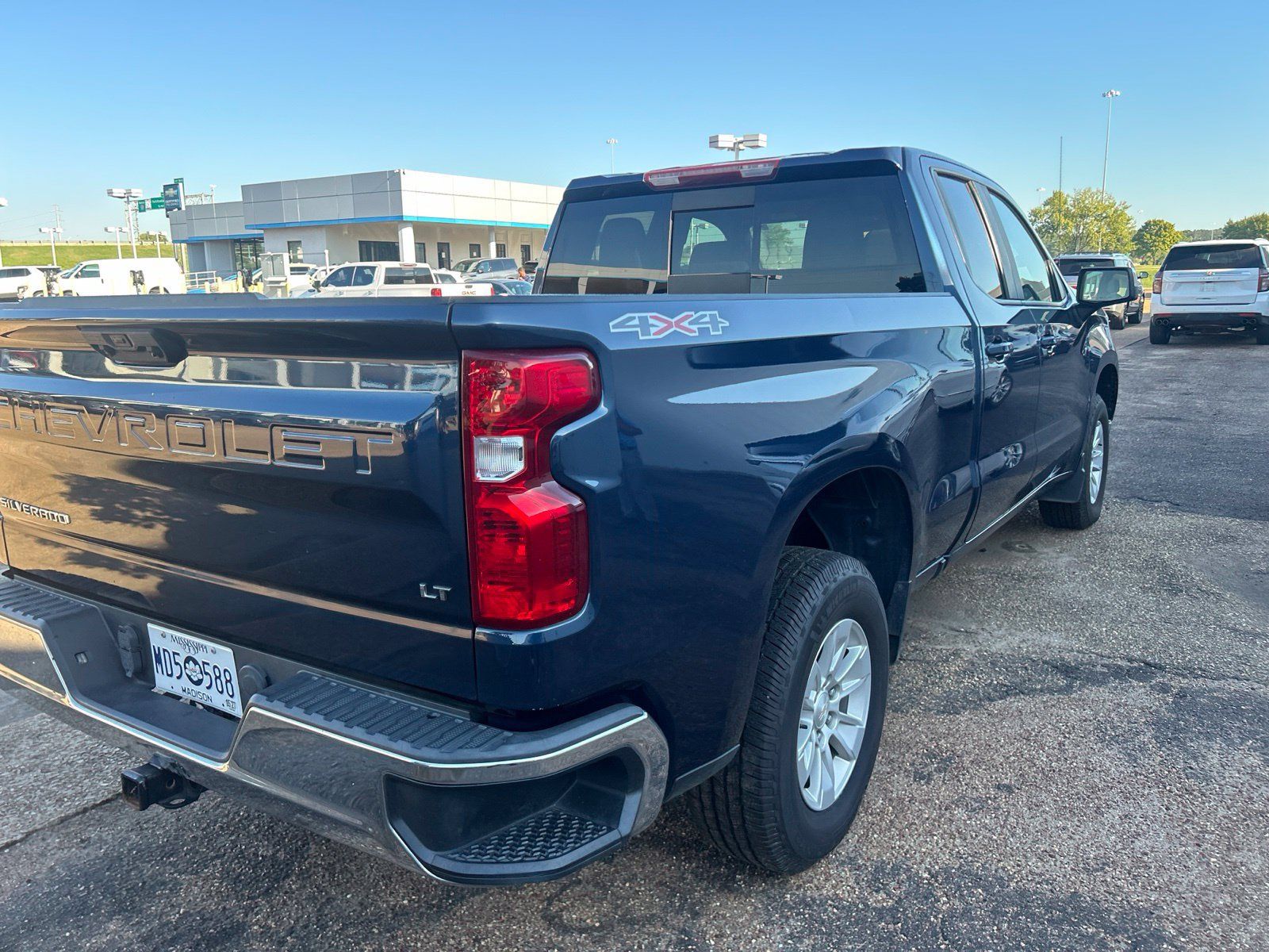 Used 2022 Chevrolet Silverado 1500 LT w/ Convenience Package II AWD/4WD image 21