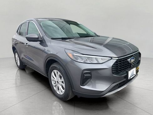 Certified 2023 Ford Escape Active w/ Tech Pack #2 AWD/4WD image 1