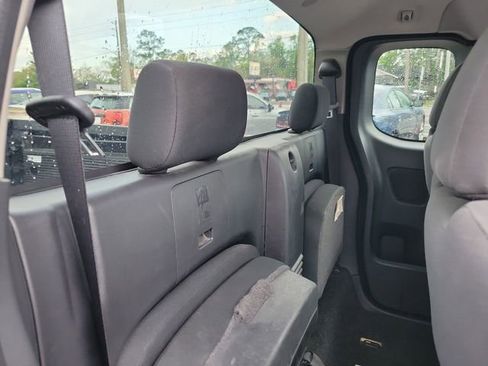 Used 2022 Nissan Frontier S RWD image 29