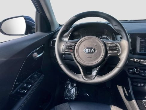 Used 2019 Kia Niro EX FWD image 21