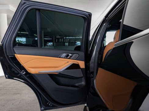 Used 2023 BMW X5 xDrive40i w/ Premium Package image 19