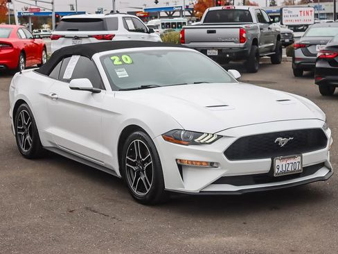 Used 2020 Ford Mustang Premium image 5