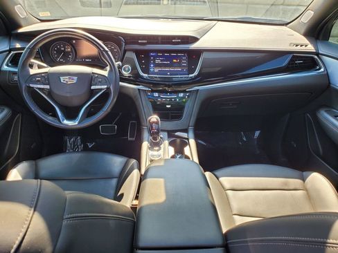 Used 2022 Cadillac XT6 Sport w/ Technology Package image 23