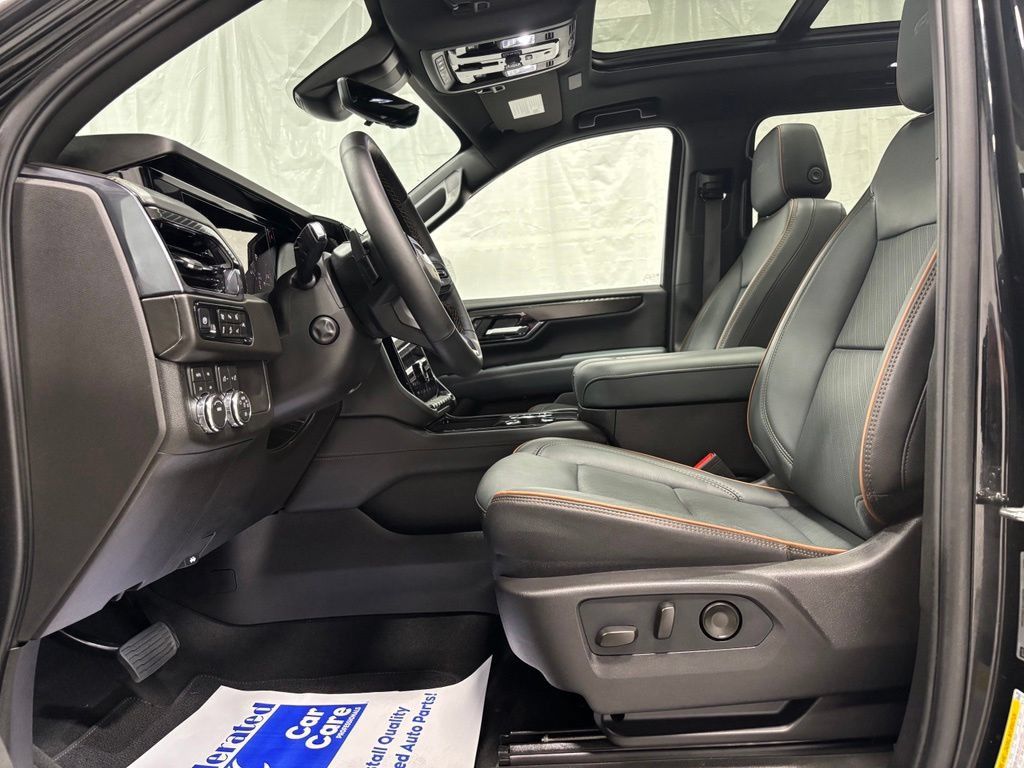 Used 2026 GMC Yukon XL AT4 w/ AT4 Premium Package AWD/4WD image 14