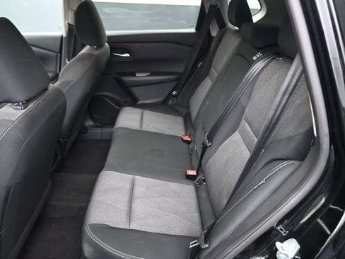 Used 2024 Nissan Rogue SV AWD/4WD image 19