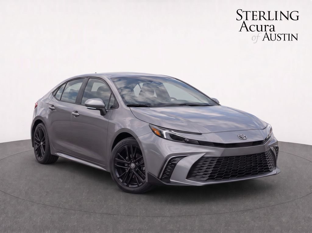 Used 2025 Toyota Camry SE w/ Convenience Package FWD image 2