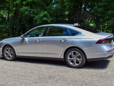 Used 2024 Honda Accord EX image 6