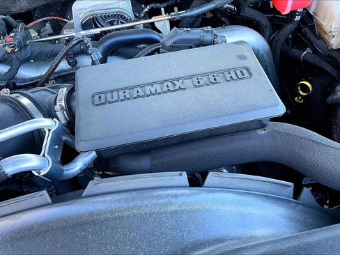 Used 2025 Chevrolet Silverado 2500 LT w/ Convenience Package image 30