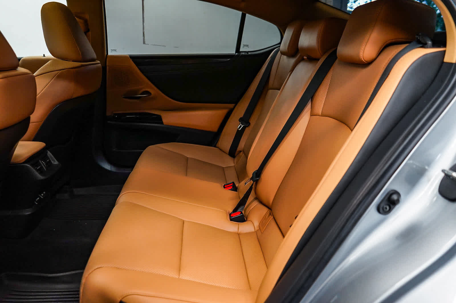 Used 2025 Lexus ES 350 w/ Accessory Package (Z2) FWD image 19