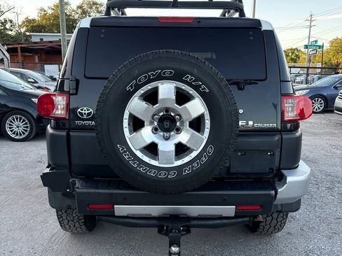 Used 2008 Toyota FJ Cruiser 4WD image 10