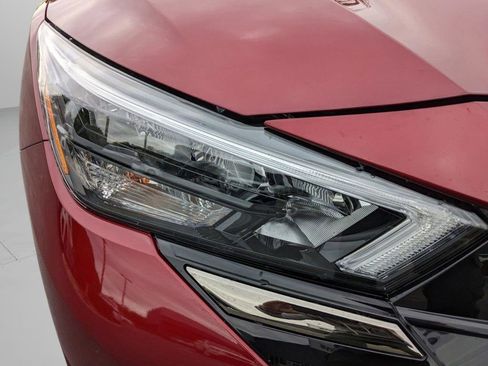 New 2025 Nissan Versa SR w/ Trunk Package FWD image 13