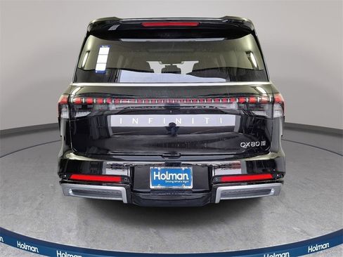 New 2026 INFINITI QX80 Luxe image 5