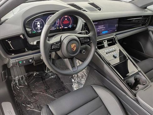 New 2026 Porsche Panamera image 4