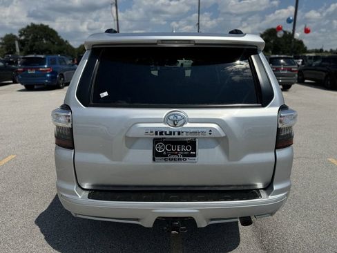 Used 2022 Toyota 4Runner TRD Sport AWD/4WD image 4