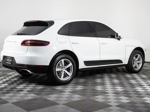 Used 2018 Porsche Macan image 8