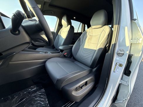 New 2026 Volkswagen Tiguan SE R-Line image 12