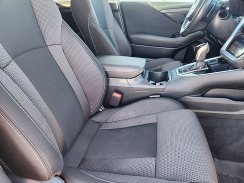 Used 2025 Subaru Outback Premium w/ Popular Package #1A image 13