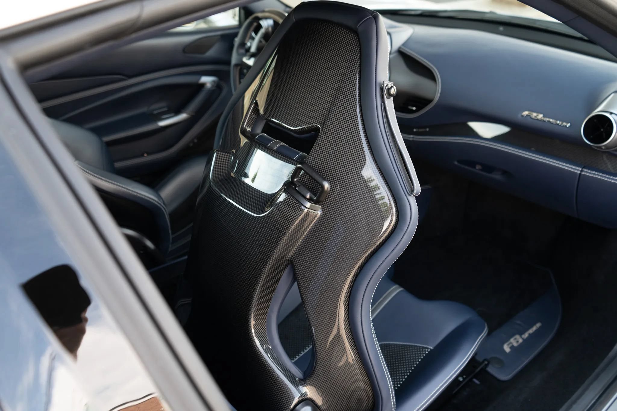 Used 2022 Ferrari F8 Tributo RWD image 36