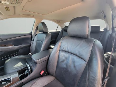 Used 2011 Lexus ES 350 image 12