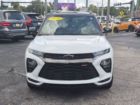 Used 2022 Chevrolet TrailBlazer RS w/ Sun and Liftgate Package AWD/4WD image 2